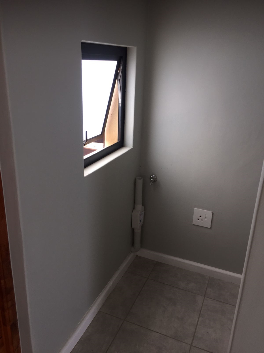 To Let 2 Bedroom Property for Rent in Kidds Beach Eastern Cape
